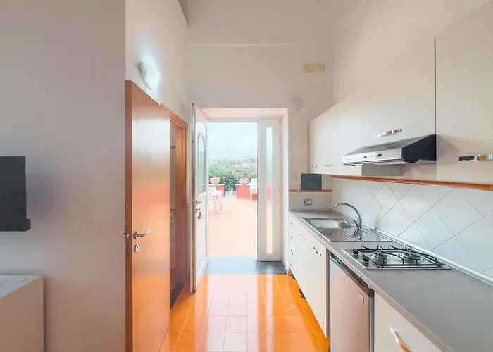 La Terrazza Sul Giardino 프로치다